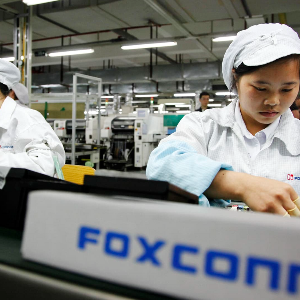 चीन ने भारत में आईफोन बनाने वाले इंजीनियर्स वापस बुलाए:सरकार बोली- अभी भी एपल के पास पर्याप्त इंजीनियर्स मौजूद; स्थिति पर कड़ी नजर रख रहे