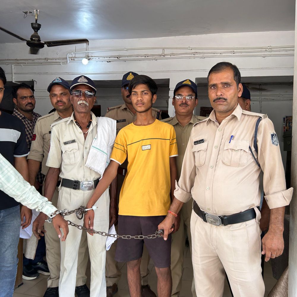 मैहर में भ्रामक वीडियो वायरल करने वाला युवक पकड़ाया:AI से वीडियो बनाना सीख रहा था, फॉलोअर्स बढ़ाने के लिए मंदिर की फोटो एडिट की