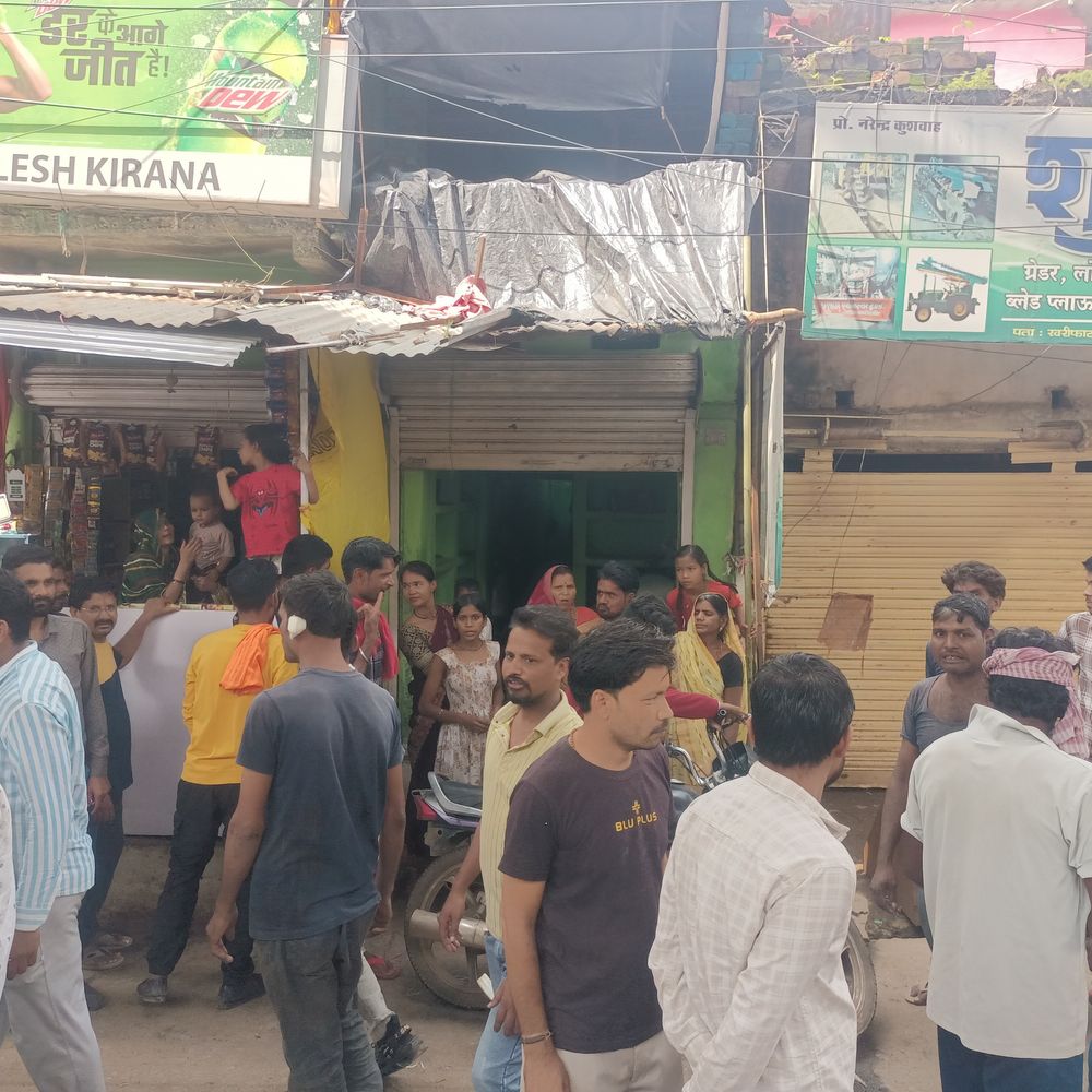 विदिशा की गल्ला मंडी में चोरी करते पकड़ा गया युवक:शटर उठाकर घुसा, चाकू दिखाकर डराया, 50 कट्टी गेहूं ले जाने की कोशिश