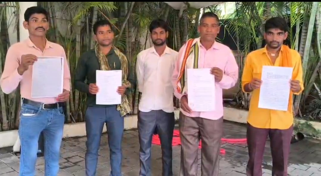 सरपंच पर जमीन हड़पने और धमकी देने का आरोप, पीड़ित ने SP से लगाई न्याय की गुहार