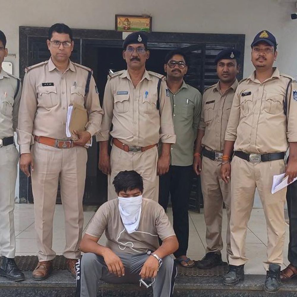 हथियार तस्करी का आरोपी पटियाला जेल से बुरहानपुर लाया गया:रोहतक का रविंदर 8 महीने से फरार था, वारंट लेकर पंजाब पहुंची थी MP पुलिस