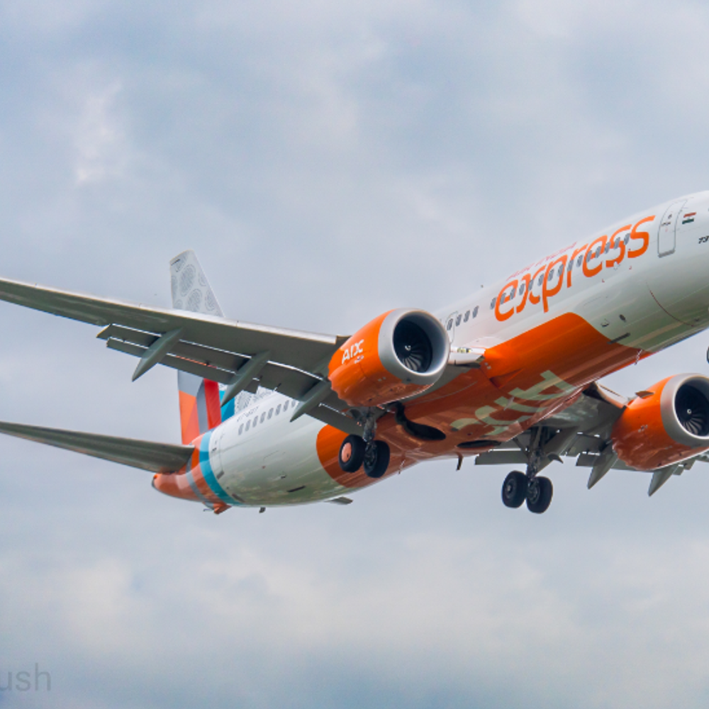 एअर इंडिया एक्सप्रेस फ्लाइट तकनीकी खराबी के कारण लौटी:16 मिनट हवा में रही; हैदराबाद से थाईलैंड जा रही थी